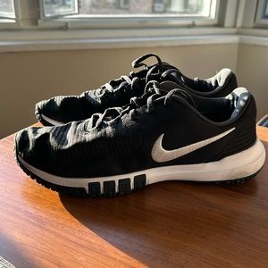 Men’s Nike (12) Black Sneakers